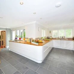 LangRay Fleurs Artificielles En Pot, 2pcs Fleurs Décoratives Artificielles Avec Clôture En Bois, Fleurs Artificielles Automne, Orchidées Artificielles, Décoration Fausses Fleurs Pour Balcon Salon Jard -Pas Cher Flore Calme Magasin 36867728 4